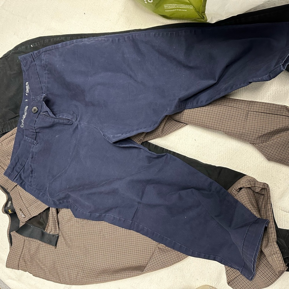 3 pairs of women’s dress or casual pants and capris - Picture 2 of 14